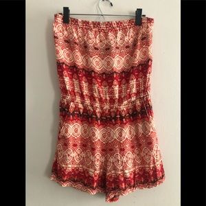 ❤️Strapless Romper❤️